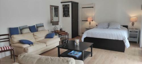 Hostal Sur La Route Des Ch�teaux Du M�doc