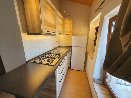 Apartamento Vacanze In Collina, Tra Mare E Monti