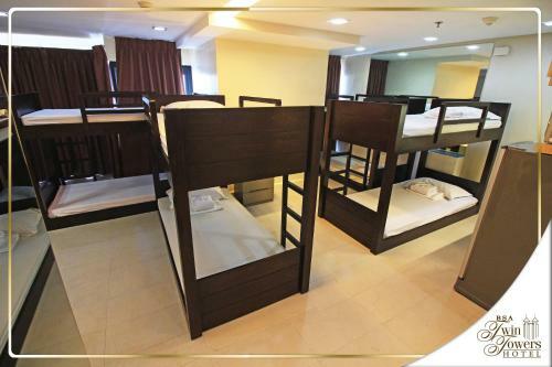 Aparthotel Bsa Twin Towers