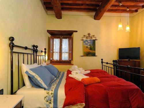 Authentic Holiday Home In Bucine With Private Swimming Pool