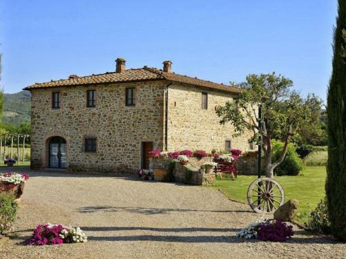 Authentic Holiday Home In Bucine With Private Swimming Pool