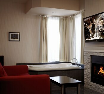 Best Western Premier C Hotel By Carmen's