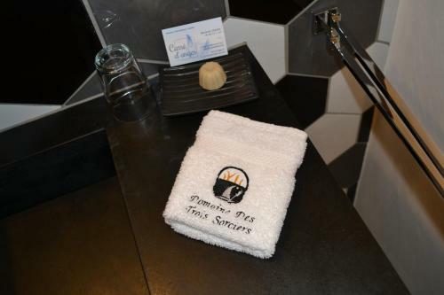 Bed & Breakfast Domaine Des Trois Sorciers