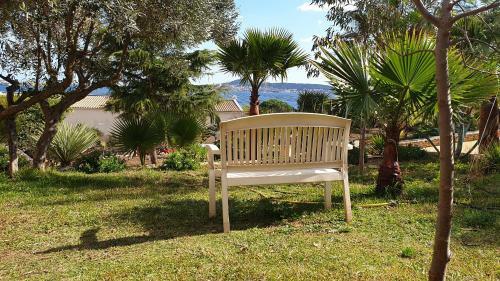 Havre de Paix Dans Jardin M�diterran�en