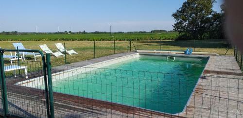 Gite La Chaumi�re Le Chateau de La Brosse