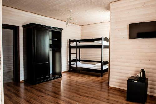 Hotel Pid Strihoju