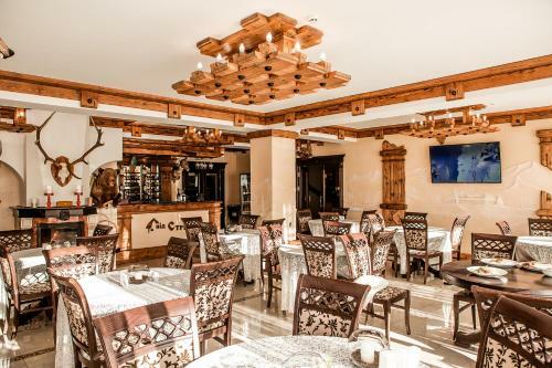 Hotel Pid Strihoju