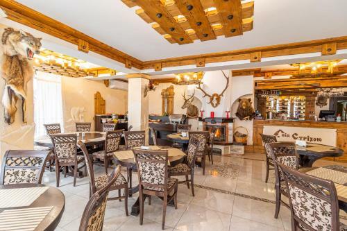 Hotel Pid Strihoju