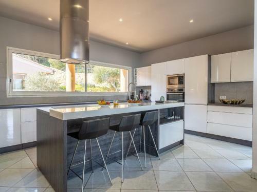 Seaside Holiday Home In Belv�d�re-campomoro With Private Pool