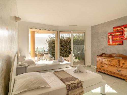 Seaside Holiday Home In Belv�d�re-campomoro With Private Pool