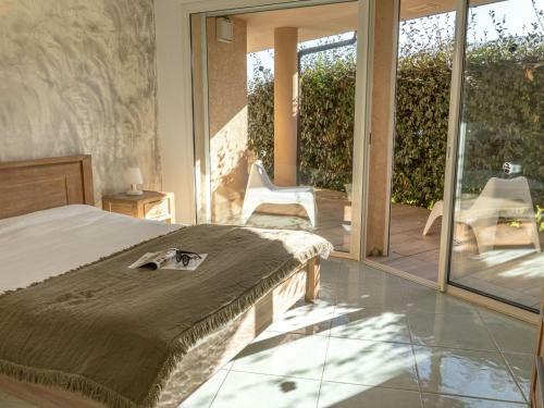 Seaside Holiday Home In Belv�d�re-campomoro With Private Pool
