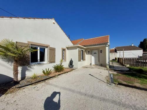 Maison de Charme En Provence Avec Jardin Et Piscine