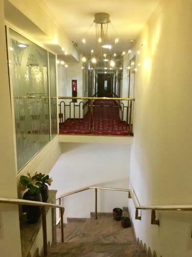 Hotel Cosmos