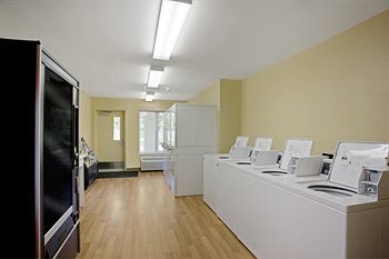 Hotel Crossland Economy Studios - Denver - Thornton