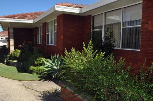 Villa Accommodation Sydney Toomevara Street Kogarah