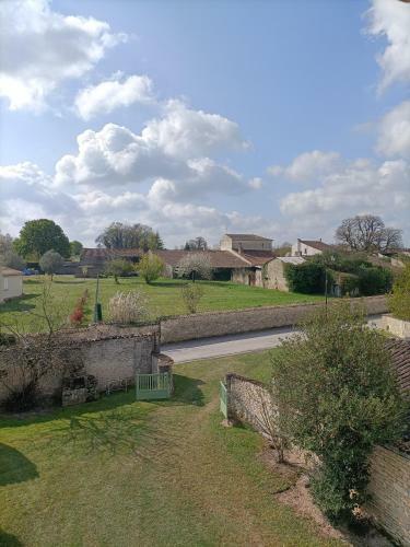 Maison de Campagne Avec Piscine Chauff�e