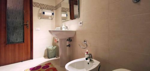Hostal Le Stanze Di Ginevra - Via Tescione