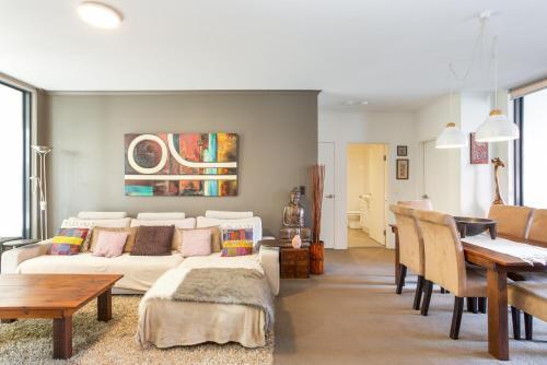 Apartamento Madecomfy Spacious And Sunlit Courtyard Unit