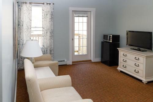 Hotel Admiral's Inn Resort