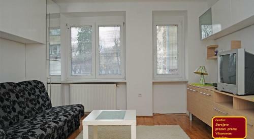 Novoadaptirani Apartman U Centru Sarajeva