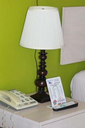 Lodge Usa Motel
