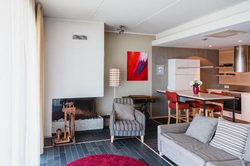 Hygge Apart With Fireplace At The Seaside