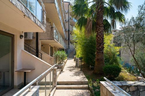 Luxury Apartment Near Beach