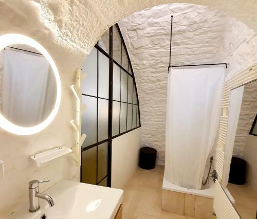 Beautiful Garden Apartment In Cisternino