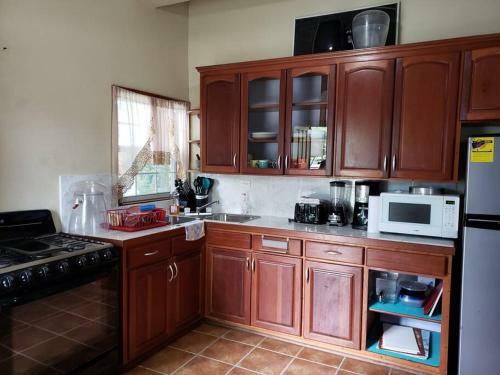 Apartamento The Sands Inn-ground Floor With Pool