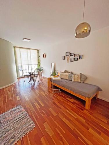 Apartamento Moderno Y Luminoso Depto Microcentrico.