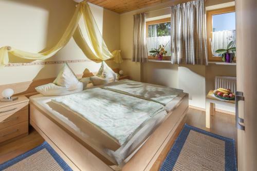 Apartamento Ferienwohnungen G�stehaus L�rcheck