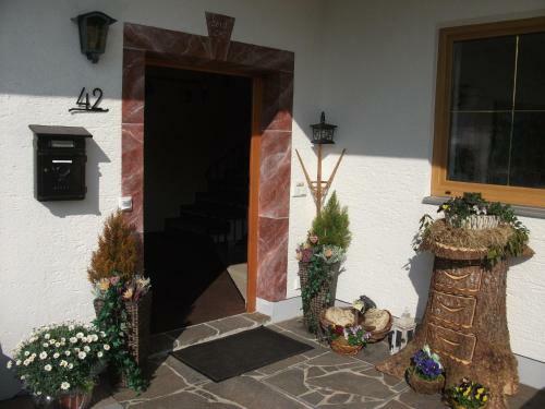 Apartamento Ferienwohnungen G�stehaus L�rcheck