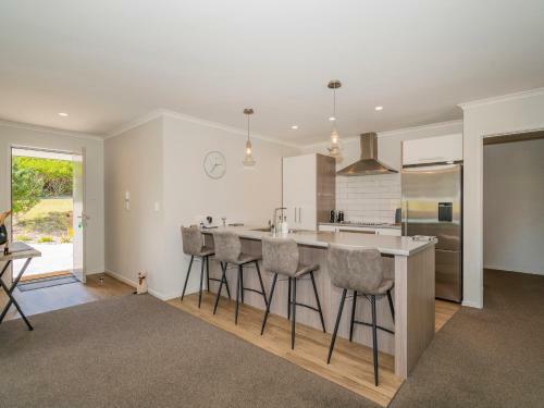 Pauanui Pines - Pauanui Holiday Home