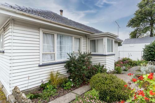 Lavaud Delight - Akaroa Holiday Home