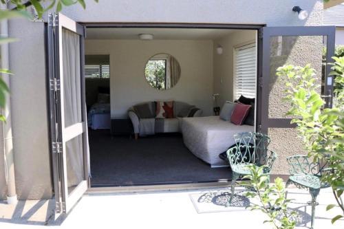 Apartamento Retreat On Rita ~ Downtown Mount Maunganui With Beach Access