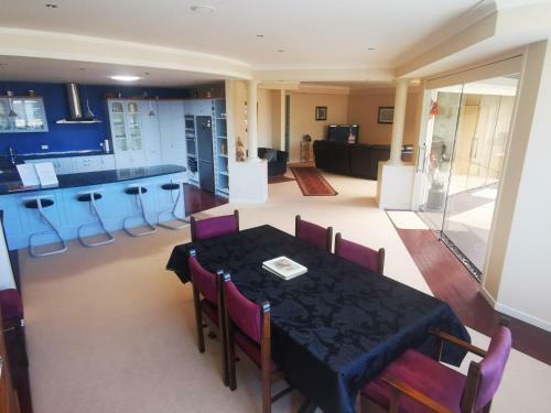 Large Luxury Apartment Located Right In Town