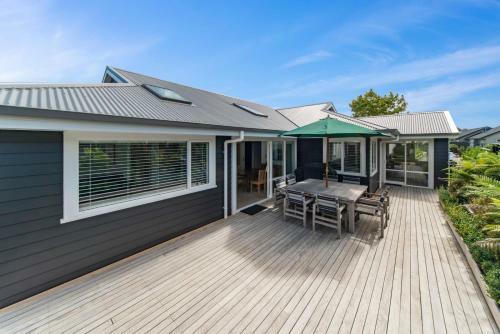 Rogers Retreat - Kinloch Holiday Home