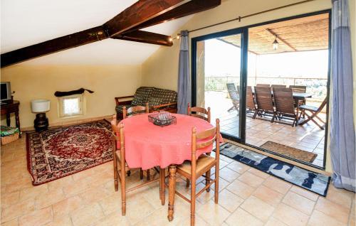 Four-bedroom Holiday Home In Uzes