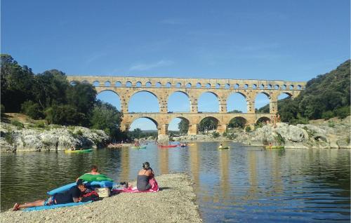 Four-bedroom Holiday Home In Uzes