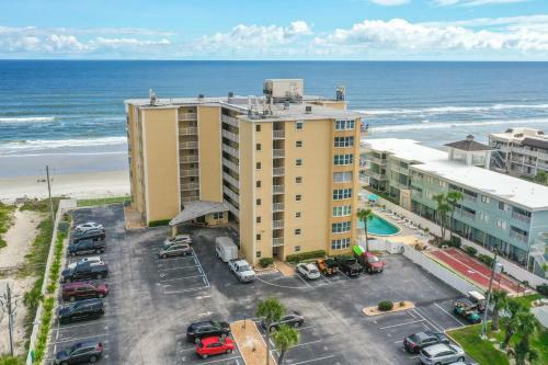 Ponce De Leon Towers 507