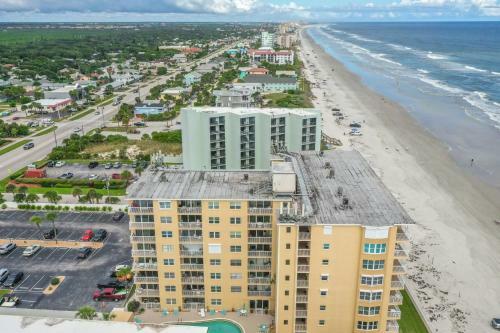 Ponce De Leon Towers 507