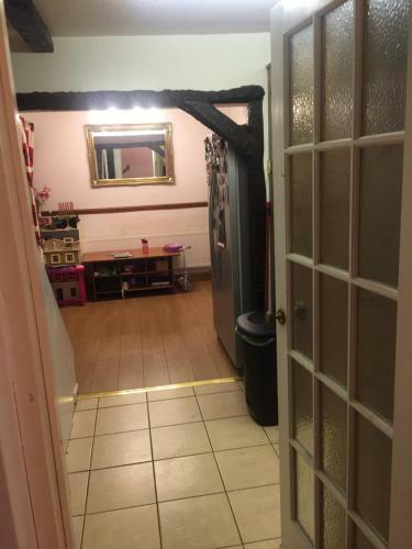 Hostal Beautiful Bungalow In Cotswolds Droitwich Spa