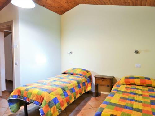 Pleasant Holiday Home In Gallicano With Garden