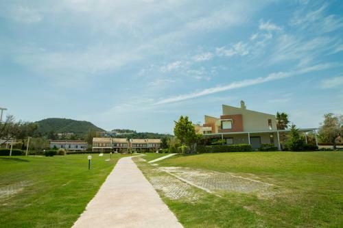 F & B Summer Collection - Villa Dihtia On The Sea