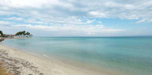 #flh - Summer Cottage On Pefkohori Beach