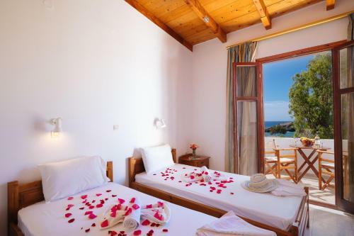 Hostal Preveli Crete - Dionysos Tavern & Rooms