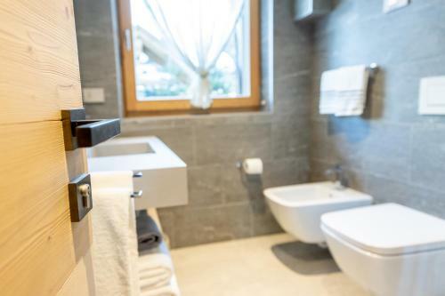 Chalet Imbosc'ch� - 5 Beautiful Rooms In Charming B&B
