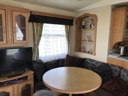 8 Berth On Coral Beach (New Florida)