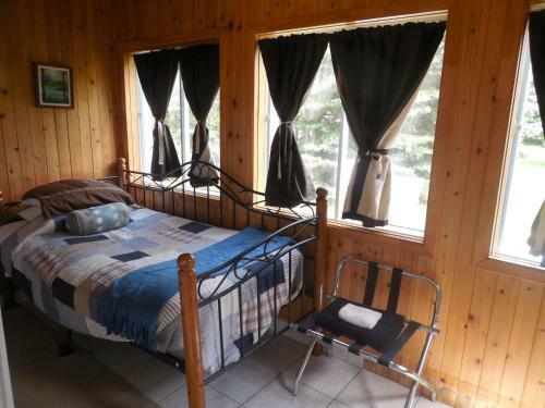 Chalets & Appartements Au Chant De La Rivi�re