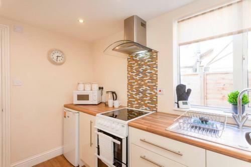 Apartamento Silver Stag, Comfortable, Spacious And Convenient 2 Bed House
